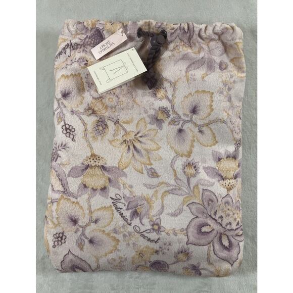 Victorias Secret 2-In-1 Towel Backpack Convertible Style Foral Logo NWT One Size - Picture 4 of 13